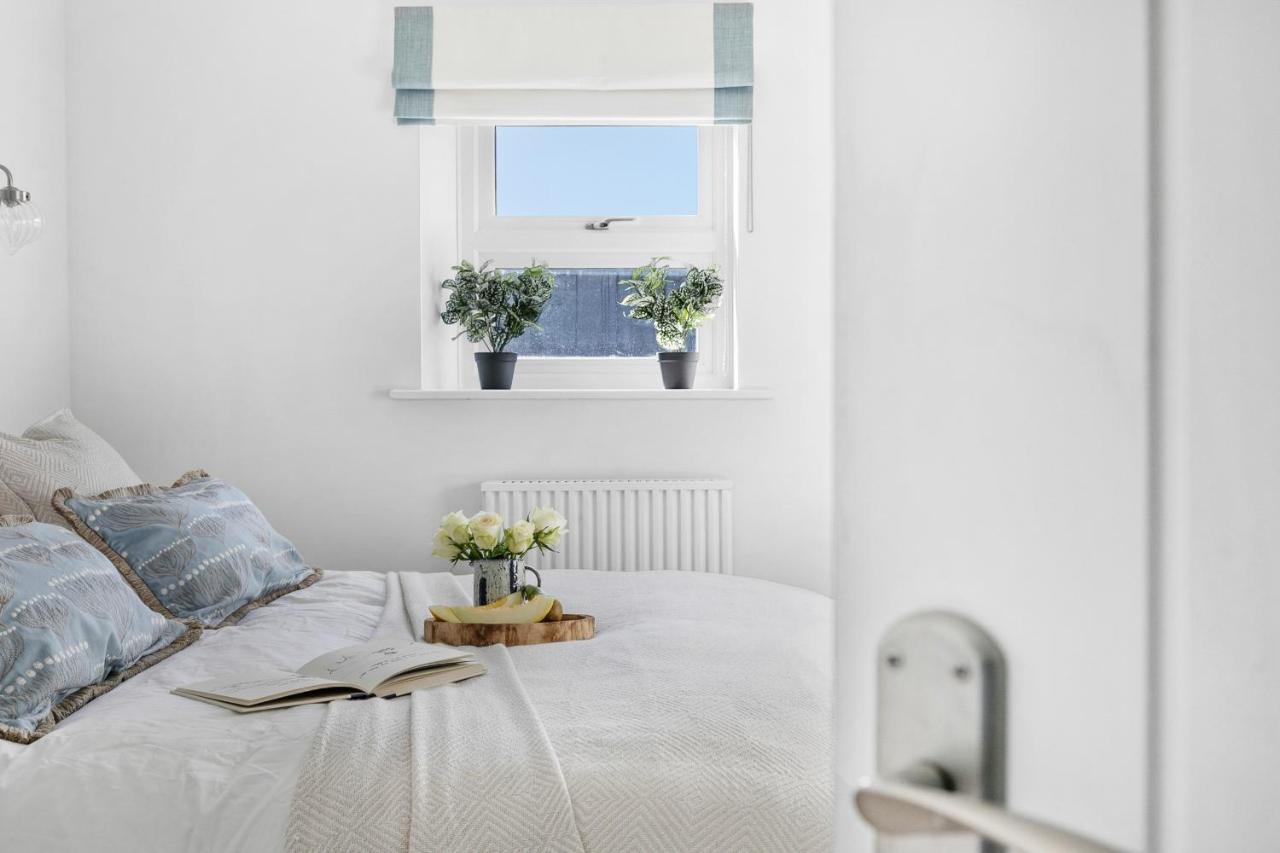 The Seaview Suites At The Corbyn Apartments Torquay Exteriör bild