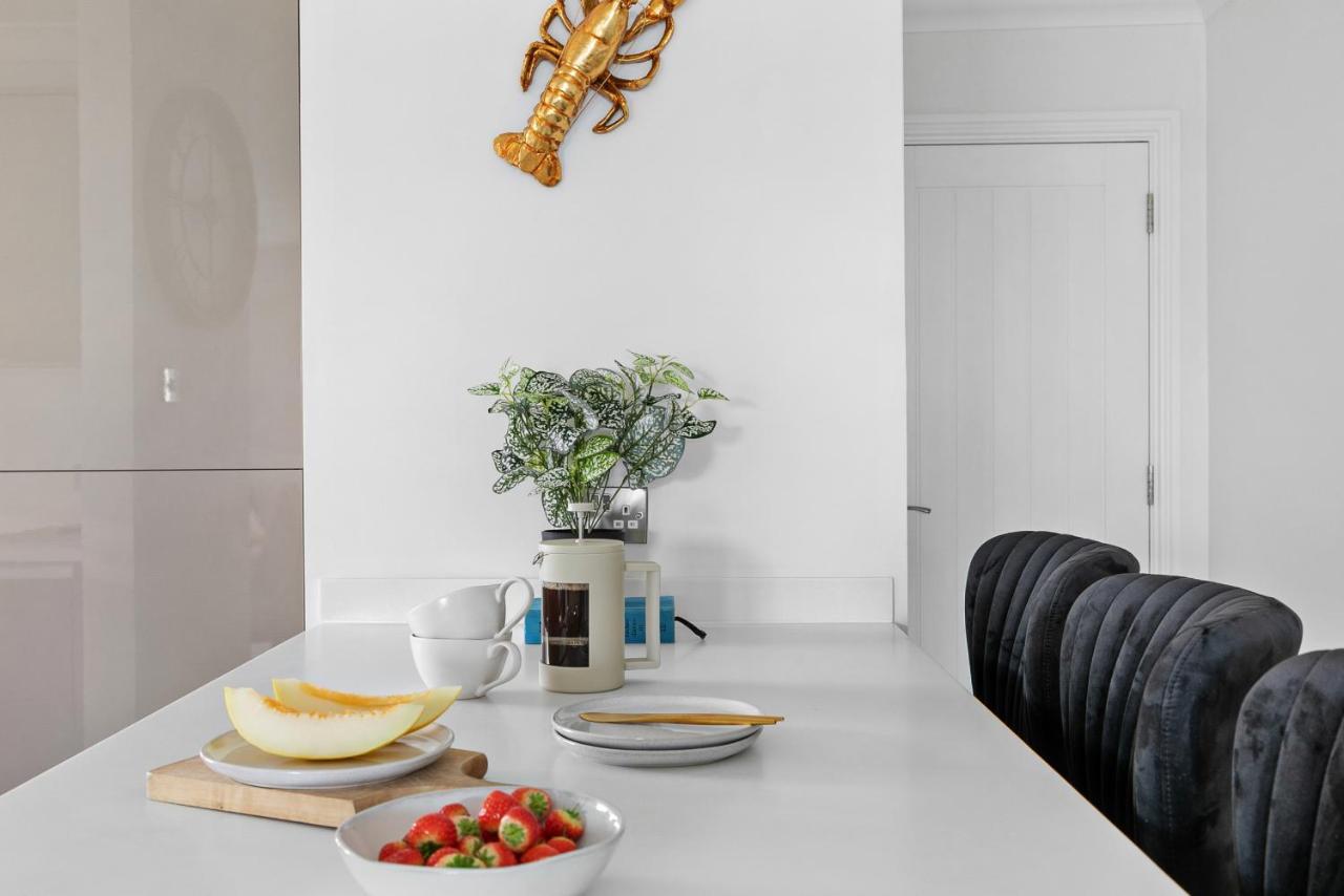 The Seaview Suites At The Corbyn Apartments Torquay Exteriör bild