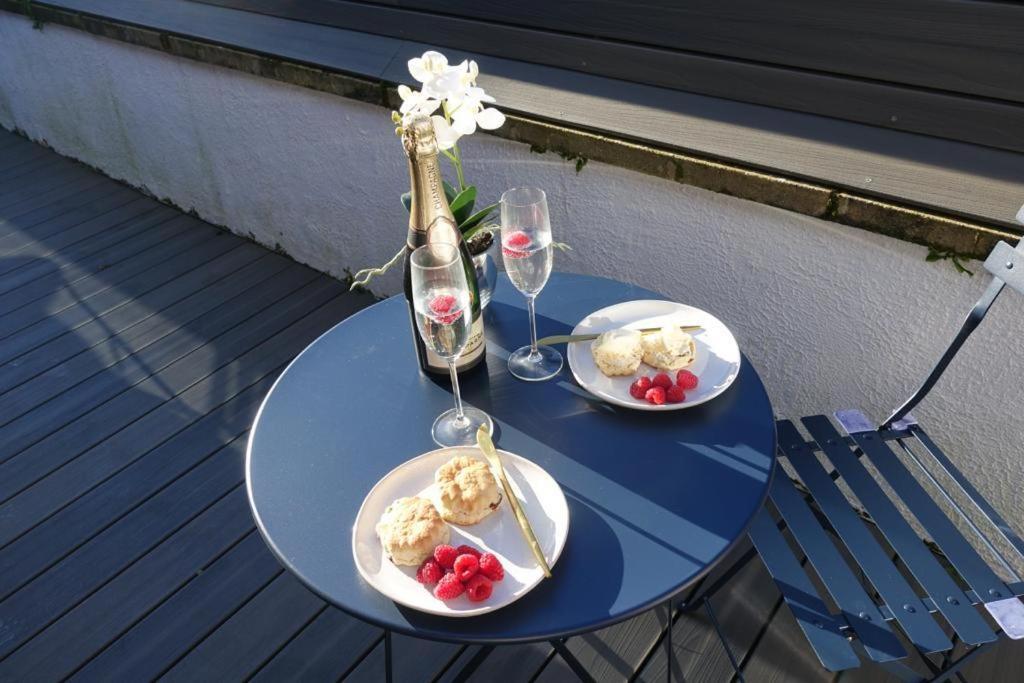 The Seaview Suites At The Corbyn Apartments Torquay Exteriör bild